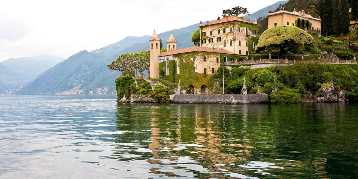 Police in riot gear raid a luxury villa during an operation targeting the mafia drug money trail in Sicily.